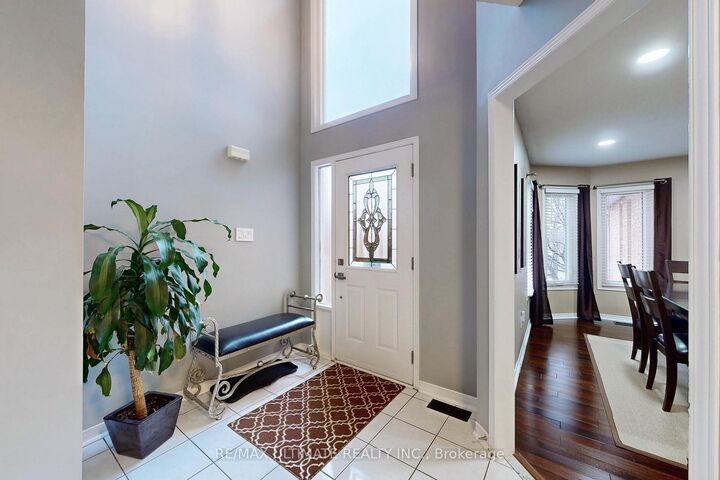 Property Photo:  25 Winterberry Drive  ON L1R 1Z2 
