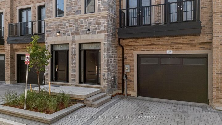 Property Photo: 260 Eagle Street 23 ON L3Y 1K1