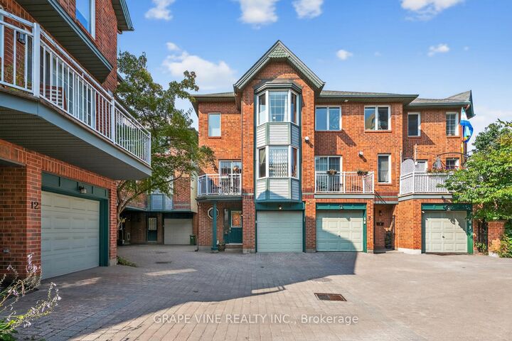 4 Radstock Private  Ottawa Centre ON K1R 5J8 photo