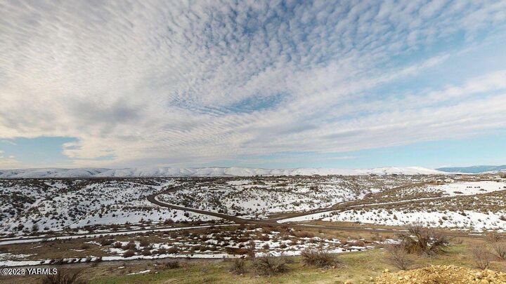 Property Photo: Nka Cottonwood Canyon Rd WA 98908