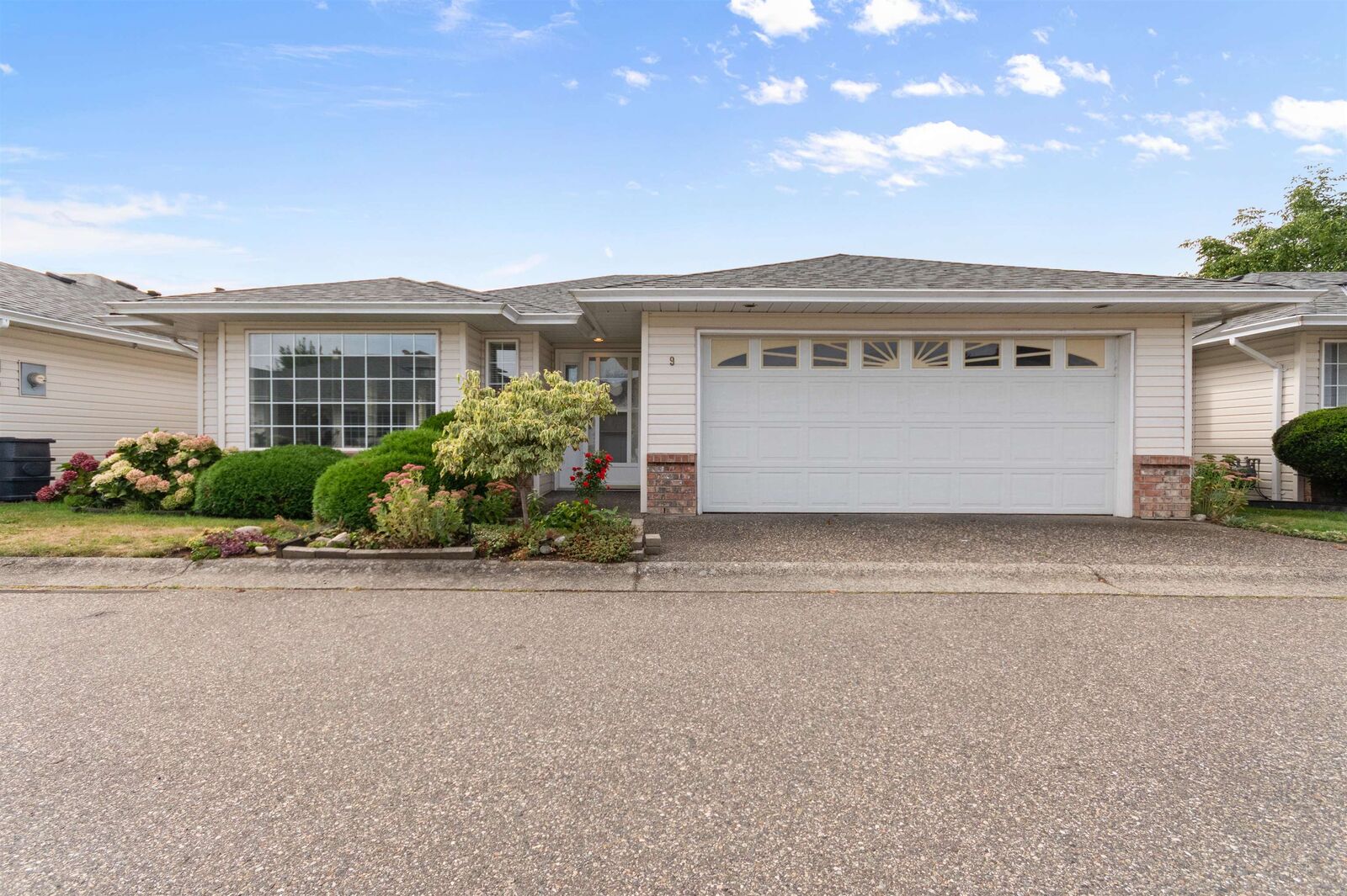 Photo de la propriété:  9420 Woodbine Street 9  BC V2P 5S4 