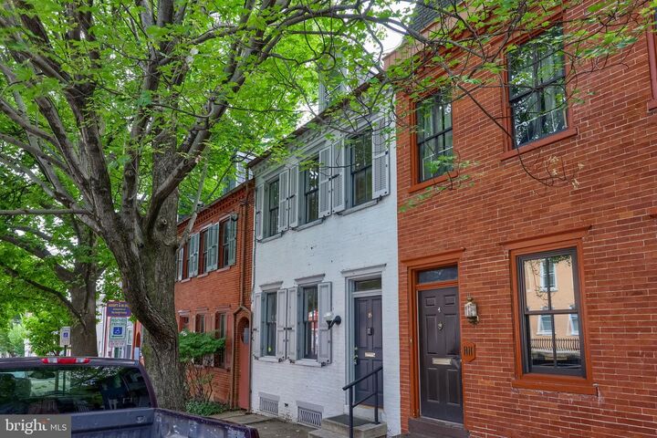 Property Photo:  15 N Plum Street  PA 17602 