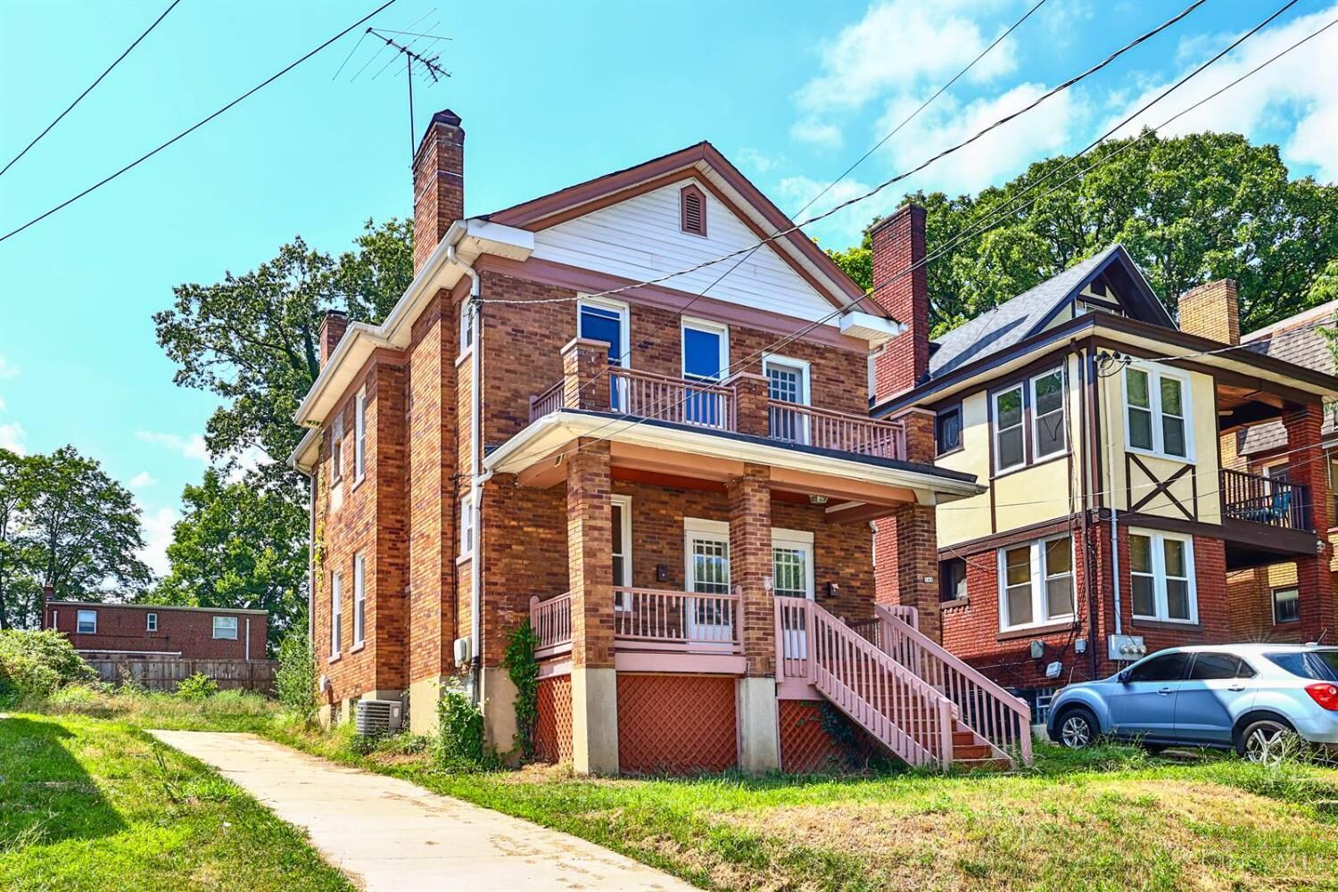 Property Photo: 543 Considine Avenue OH 45205