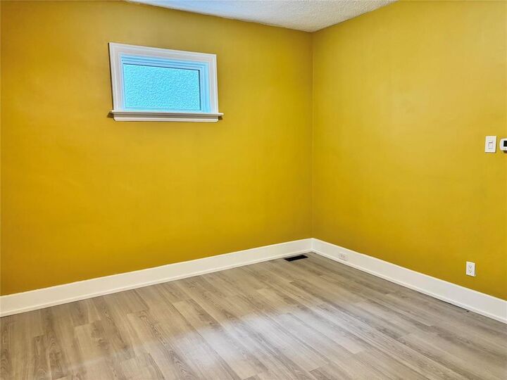 Property Photo:  968 Magnus Avenue  MB R2X 0N2 