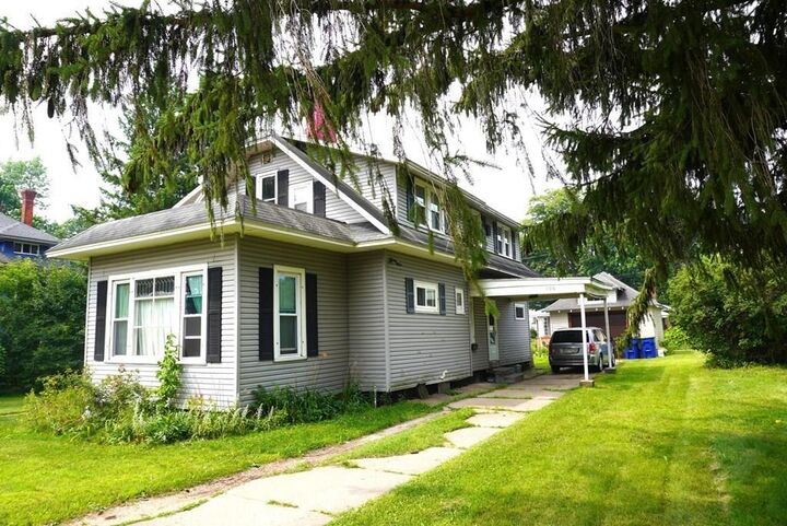 106 North State Street  Merrill WI 54452 photo