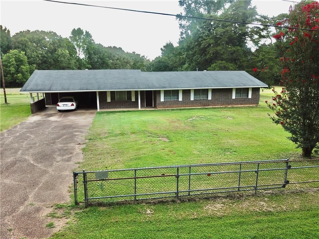 Property Photo:  151 Yvonne Street  LA 71457 
