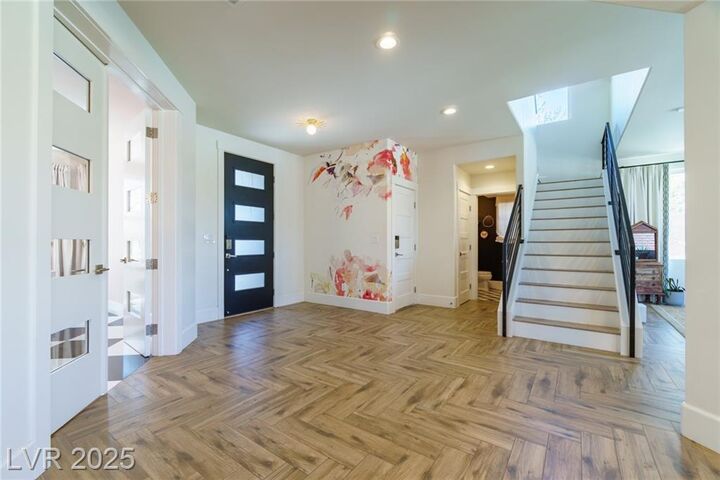 Property Photo: 7476 Mezzanine View Avenue NV 89178