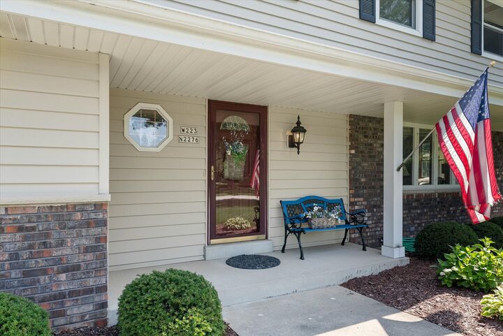 Property Photo:  W223n2276 Meadowood Ln  WI 53186 