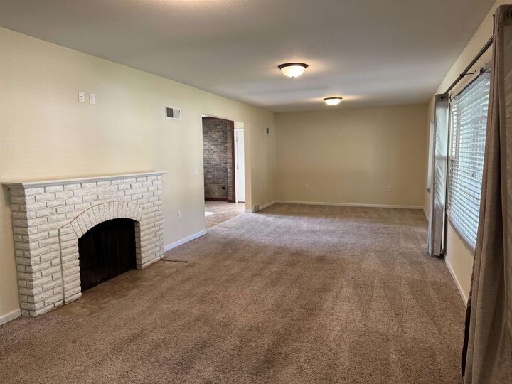 Property Photo: 414 NW 8th St. ND 58703