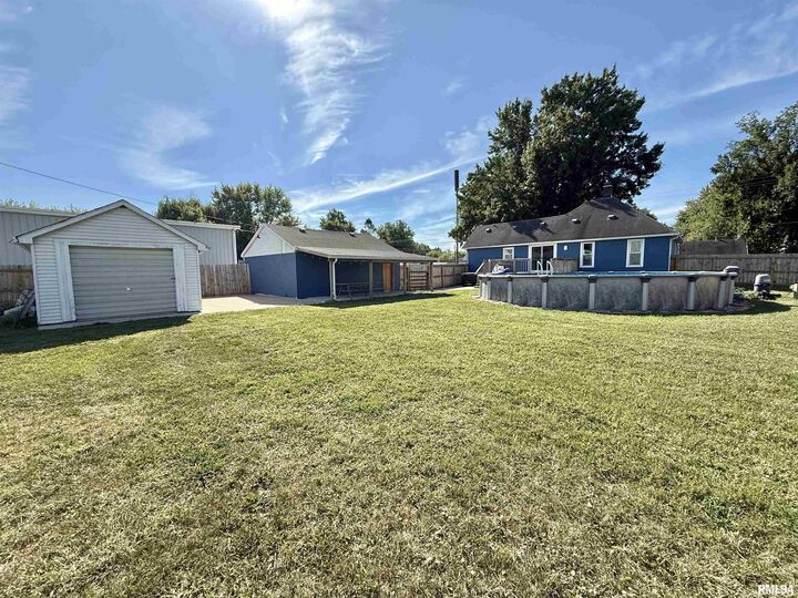 Property Photo:  975 Old West Locust Street  IL 61520 