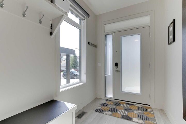 Property Photo:  275 Royal Elm Road NW  AB T3G 0G8 
