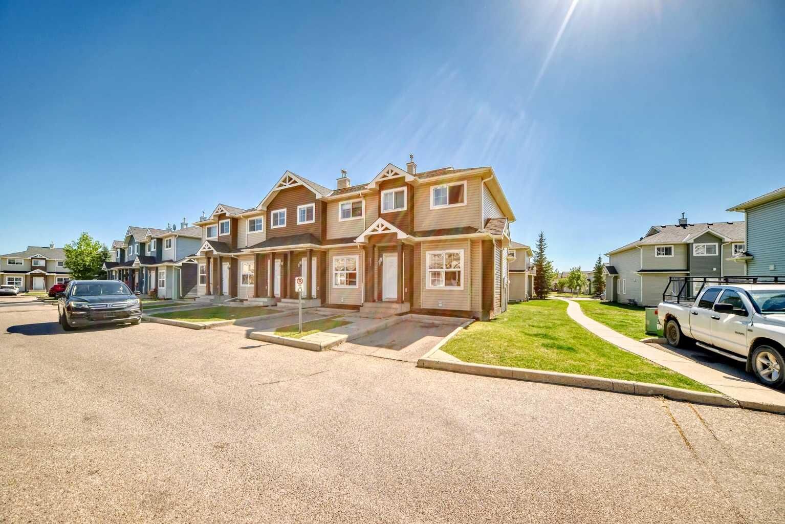 Property Photo: 111 Tarawood Lane NE 337 AB T3J 0C1