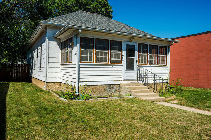 Property Photo:  1136 N Main Street  WY 82801 