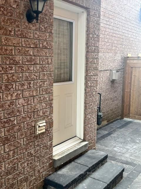 43 Starfire Drive Bsmt Apt #1  Toronto ON M1C 5K1 photo