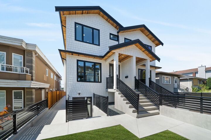 Photo de la propriété: 7361 Fraser Street BC V5X 3W1