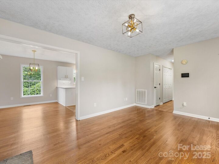 Property Photo: 1902 Baxter Street NC 28204