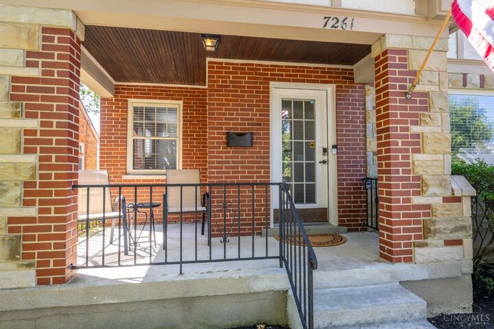 Property Photo: 7261 Garden Road OH 45236