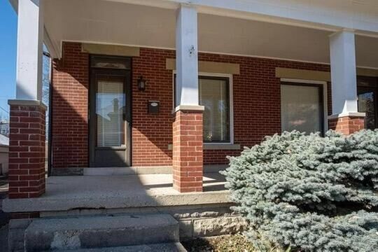 Property Photo: 925 Mount Pleasant Avenue OH 43201