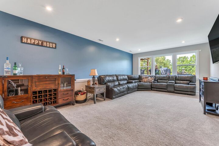 Property Photo:  6894 Streamside Drive  OH 43021 