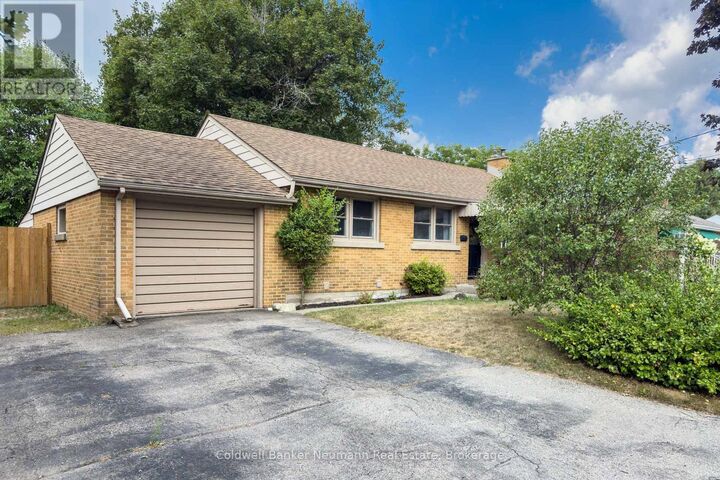 Property Photo:  10 Western Avenue Upper  ON N1H 6A6 