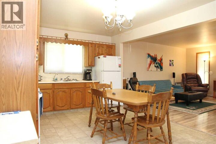 Property Photo:  304 Main Street  SK S0M 2J0 