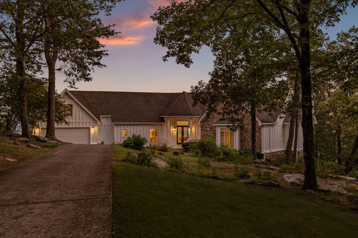 921 Rose Marie Court  Soddy Daisy TN 37379 photo