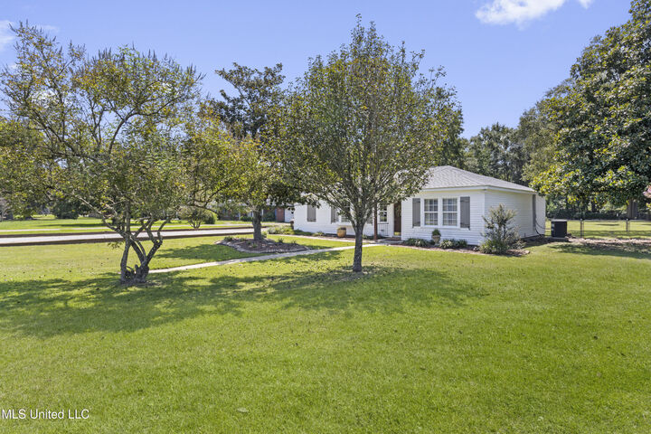 Property Photo:  23 48th Street  MS 39507 