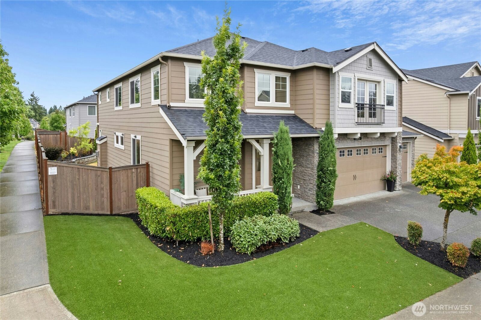 Property Photo: 15013 126th Avenue NE WA 98072