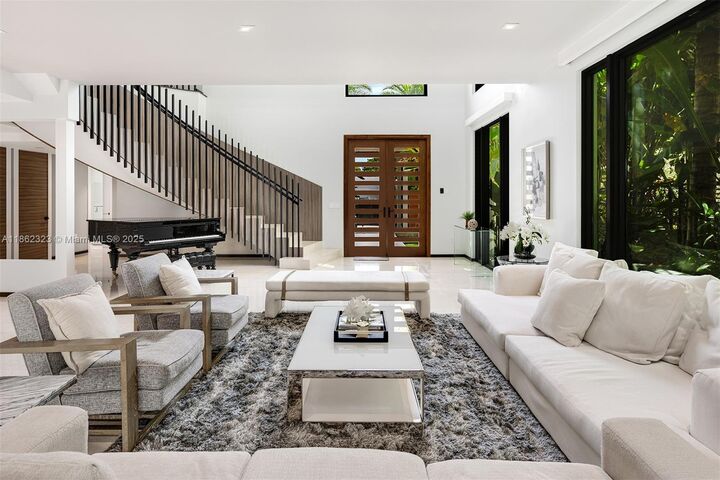 Property Photo:  3734 Chase Ave  FL 33140 
