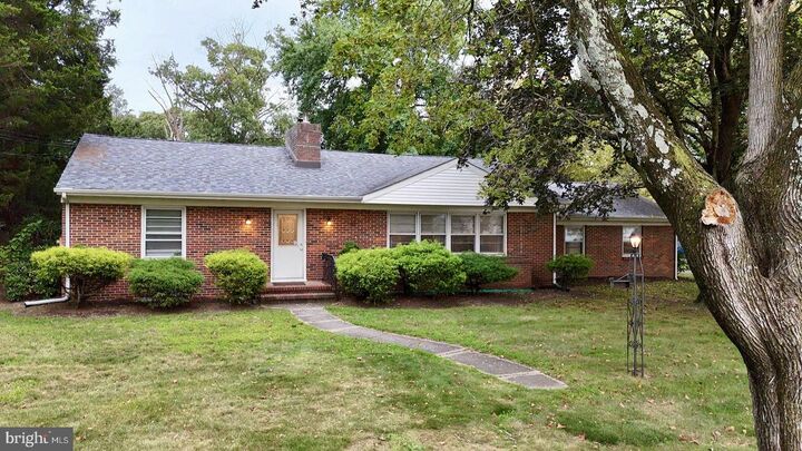 559 Chestnut Terrace  Vineland NJ 08360 photo