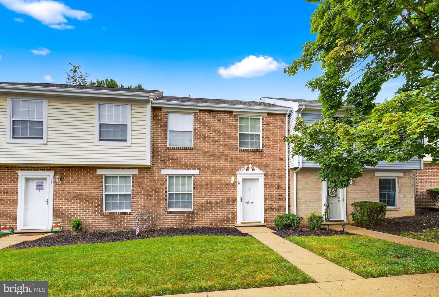 Property Photo: 16 Williamstown Circle PA 17404