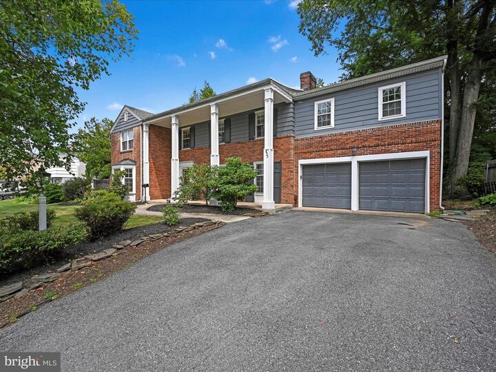 Property Photo: 433 Country Club Road PA 17011
