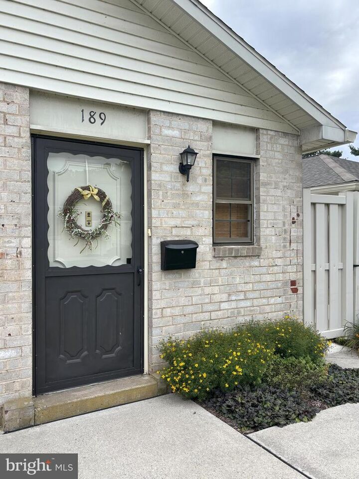 Property Photo:  189 Valleybrook Drive  PA 17601 