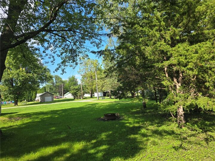 Property Photo: 205 8th Avenue SW IA 50662