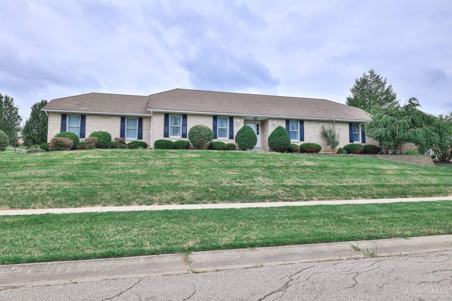 Property Photo: 74 Justin Place OH 45013