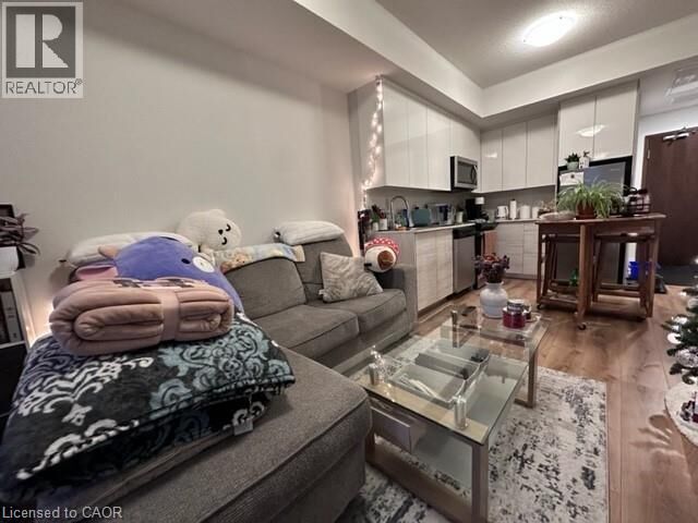Photo de la propriété: 60 Frederick Street 2213 ON N2H 0C7