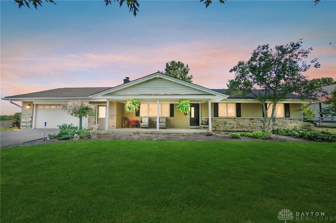 Property Photo: 2648 Wilmington Road OH 45036