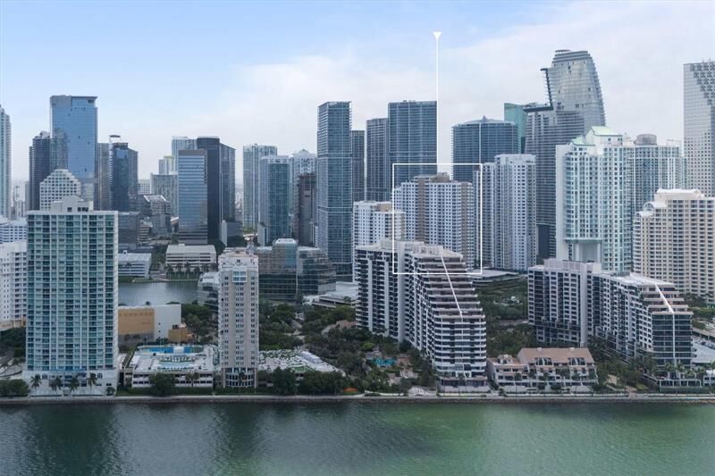 Property Photo: 801 Brickell Key Blvd 2805 FL 33131