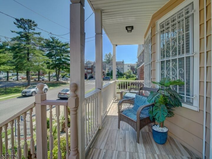 Property Photo: 727 Bonnett St 2 NJ 07202