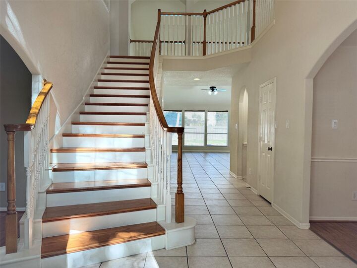 Property Photo: 6319 Misty Creek TX 77459