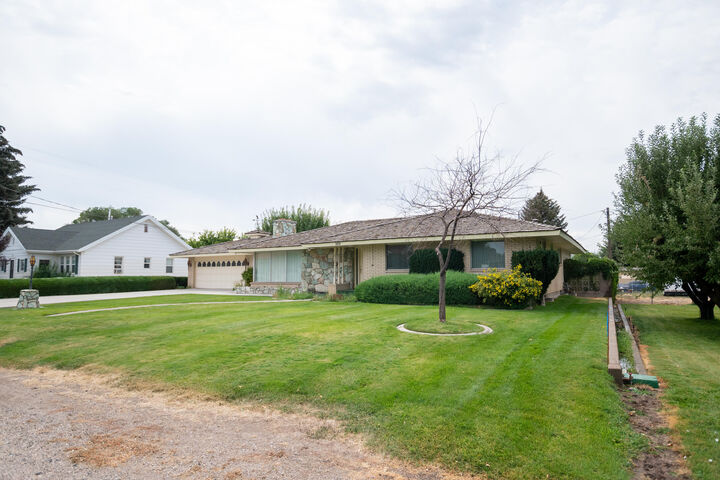 Property Photo:  269 W Center St  UT 84713