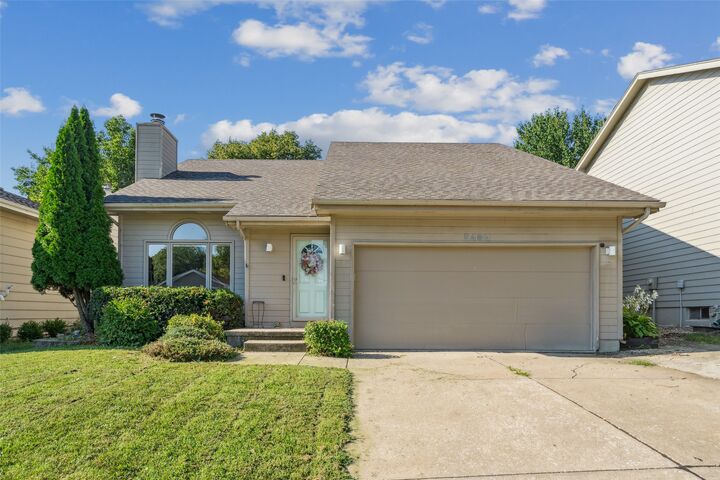 Property Photo:  5480 Dakota Drive  IA 50266