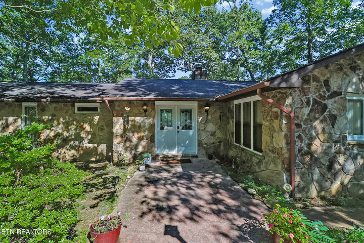 155 Meadowview Drive  Crossville TN 38558 photo
