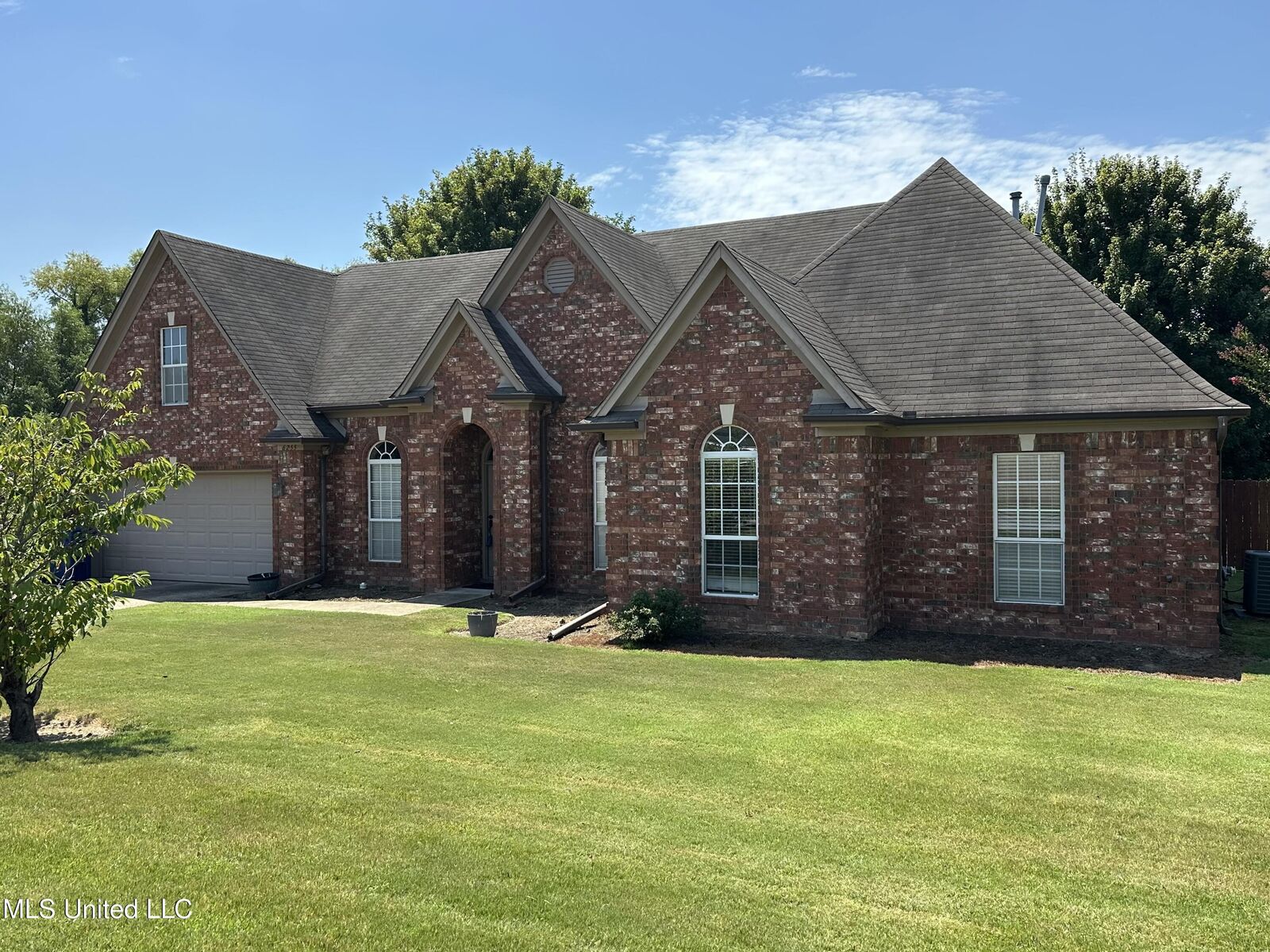Property Photo:  6255 Lake Front Drive  MS 38637 