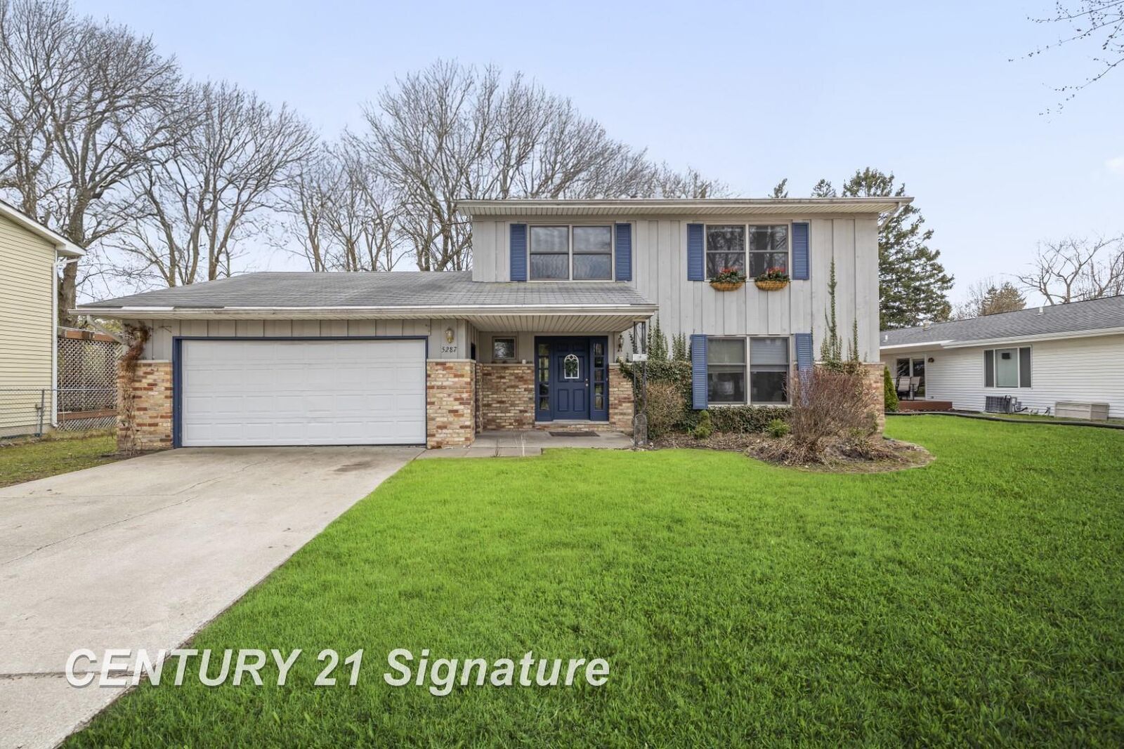 Property Photo:  5287 Weiss Street  MI 48603 