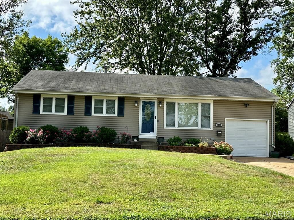 Property Photo:  7222 Cheshire Lane  MO 63123 