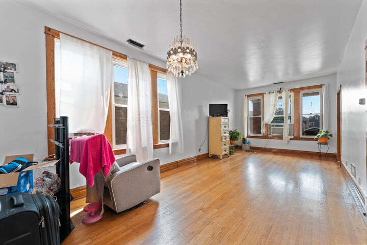 Property Photo:  1523 S 50th Avenue  IL 60804 