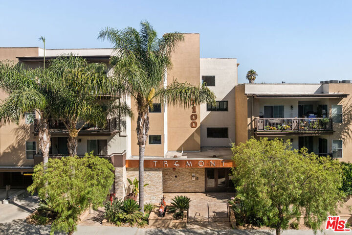 7100 Alvern Street 404  Los Angeles CA 90045 photo