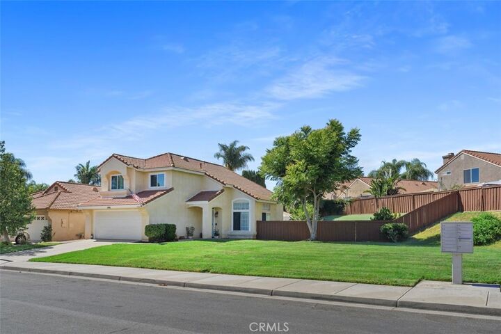 43025 Corte Salamanca  Temecula CA 92592 photo