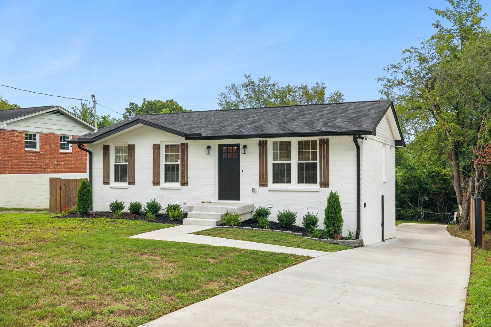 Property Photo:  2519 Allenwood Dr  TN 37207 